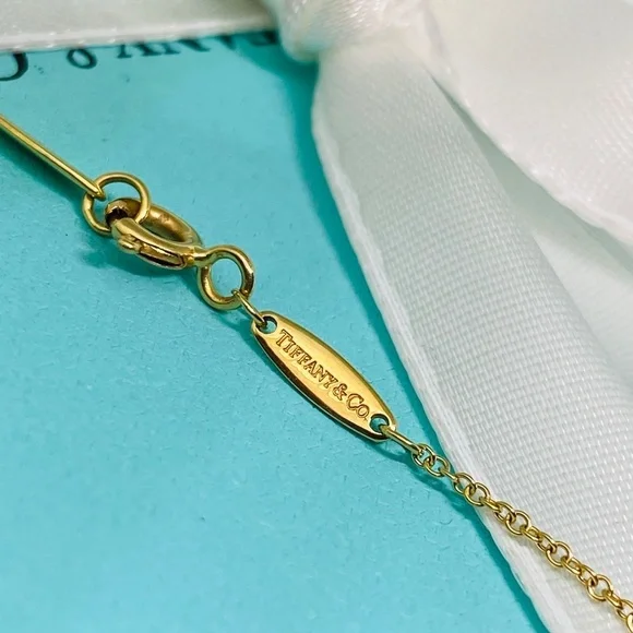 Tiffany & Co .12 carat Peretti diamond by the yard 18k necklace 16” - Picture 5 of 9